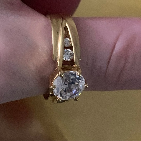 Round CZ Channel Setting CZ Gold Ring 9 w/Gift Bag - Picture 6 of 6